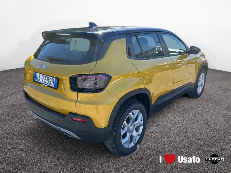 Jeep Avenger nuova a Latina (3)