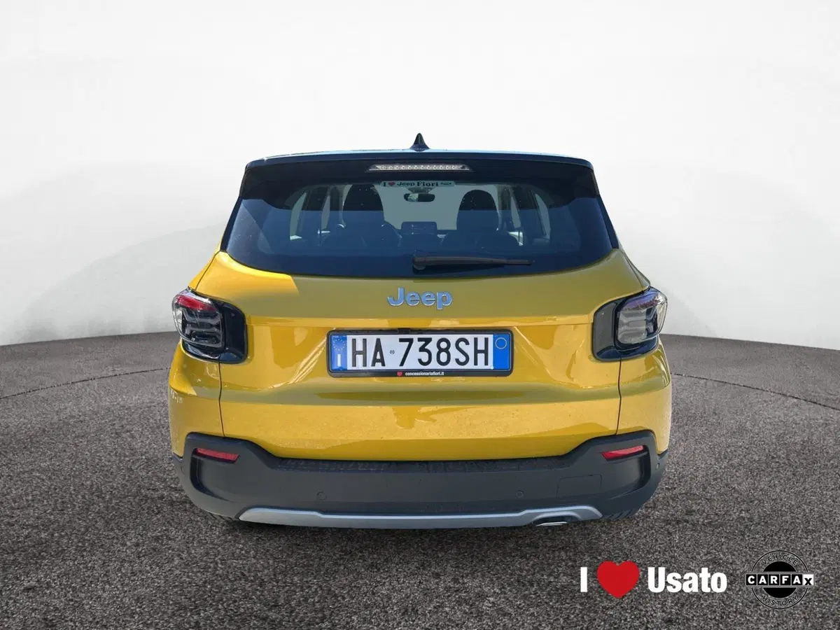 Jeep Avenger nuova a Latina (5)