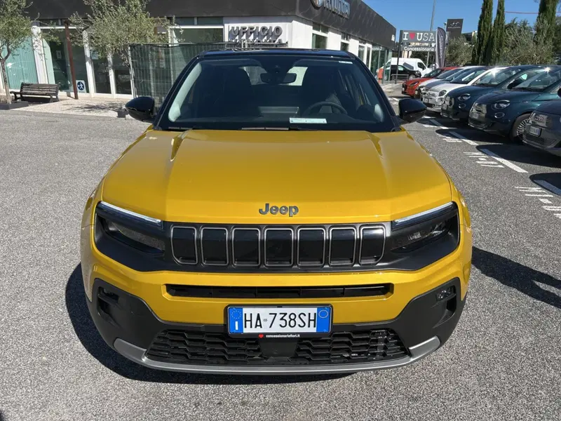 Jeep Avenger nuova a Latina (7)