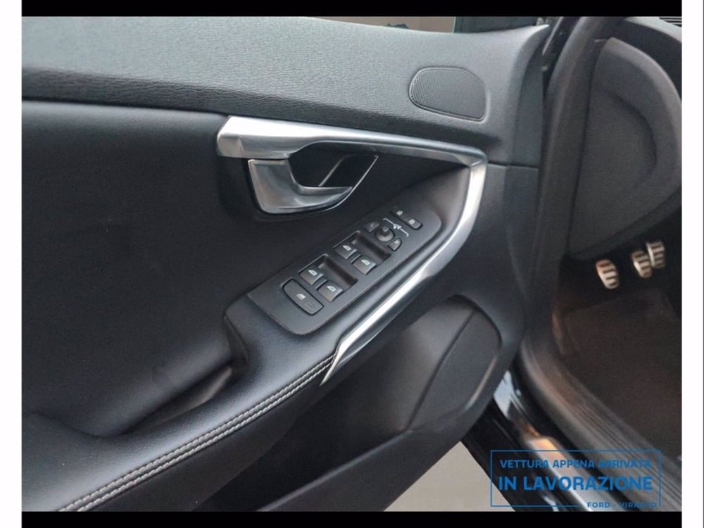 Volvo V40 usata a Catania (10)