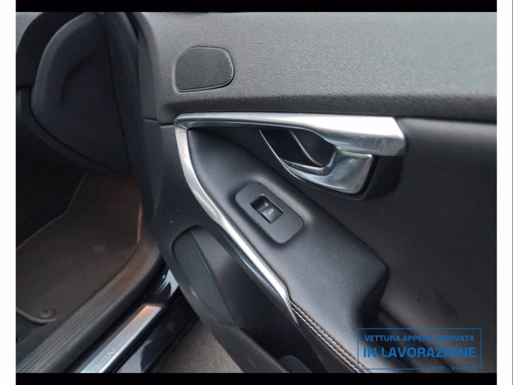 Volvo V40 usata a Catania (13)