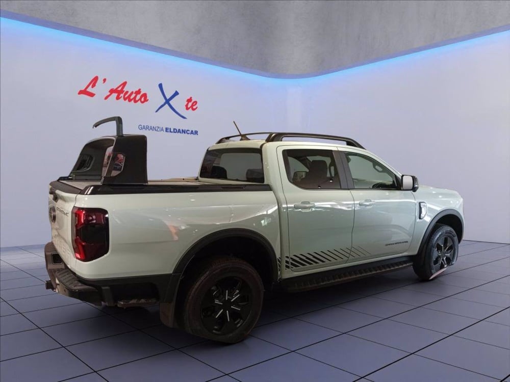 Ford Ranger Pick-up nuova a Milano (9)