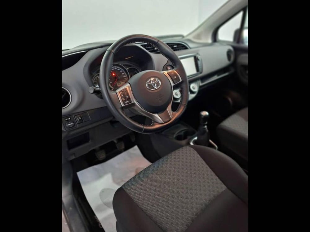 Toyota Auris usata a Torino (8)