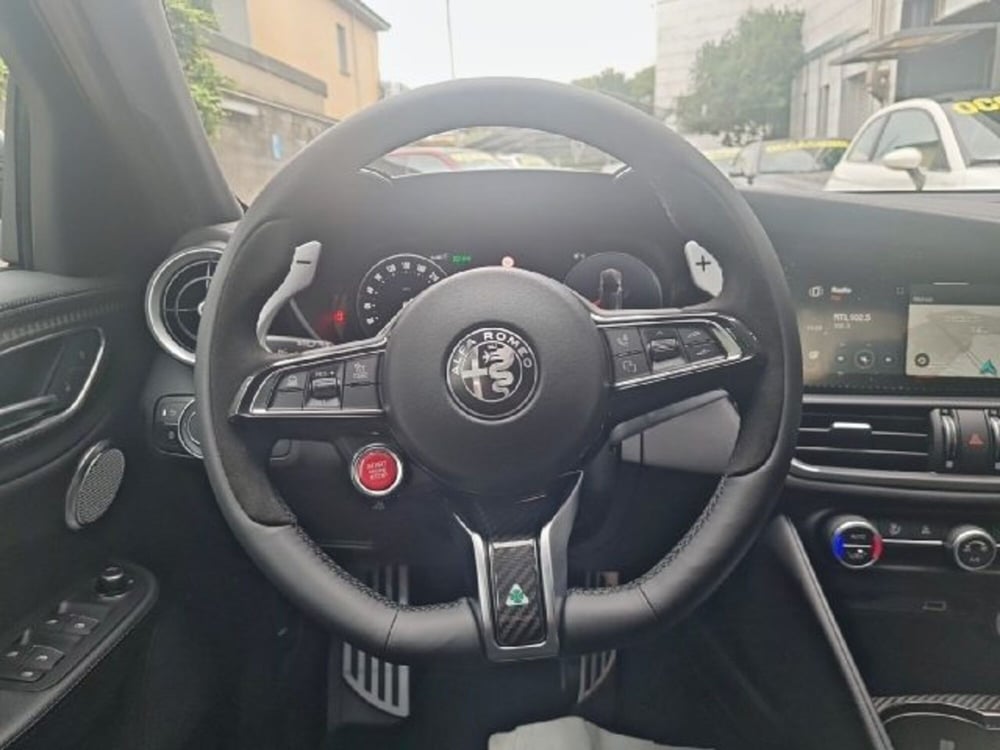 Alfa Romeo Giulia nuova a Monza e Brianza (9)