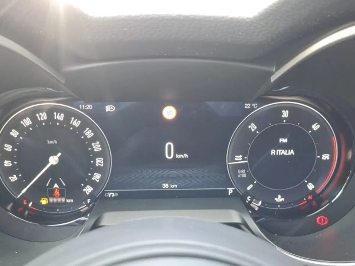 Alfa Romeo Stelvio nuova a Monza e Brianza (10)