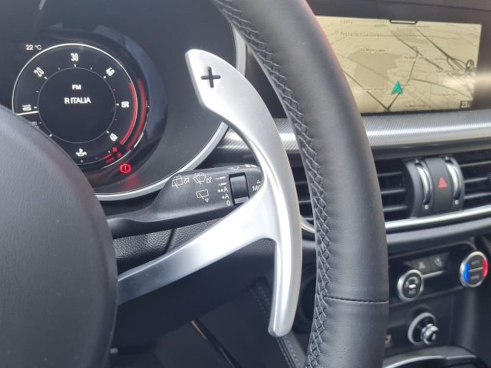 Alfa Romeo Stelvio nuova a Monza e Brianza (19)