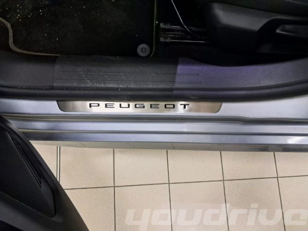 Peugeot 208 usata a Napoli (18)