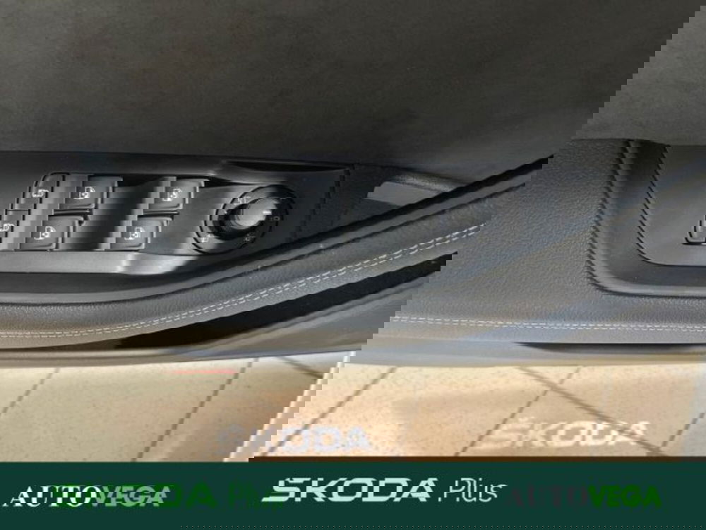 Skoda Superb Station Wagon usata a Vicenza (15)