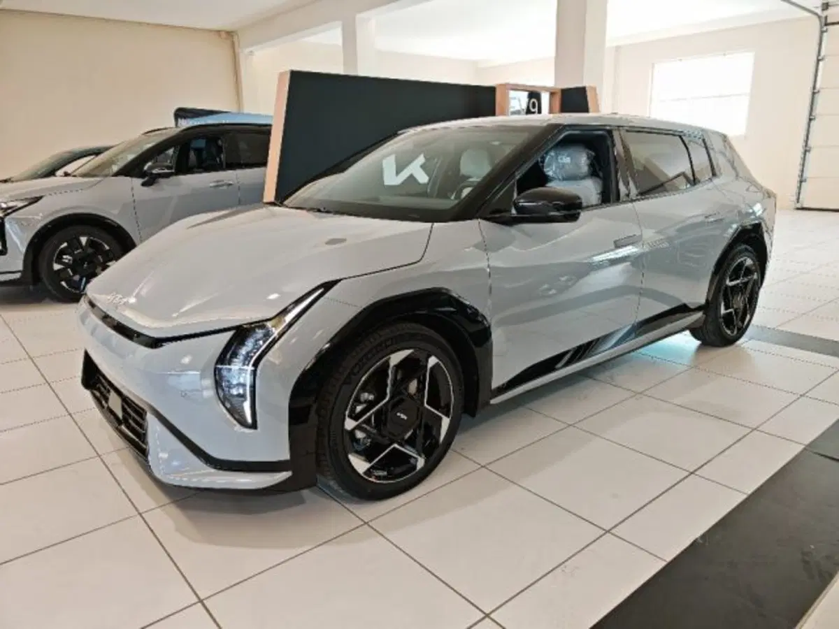 Kia EV4 nuova a Vicenza (3)