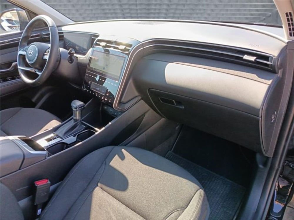 Hyundai Tucson usata a Bari (12)