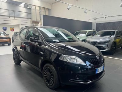 Lancia Ypsilon 1.0 FireFly 5 porte S&amp;S Hybrid Silver Plus del 2024 usata a Vercelli