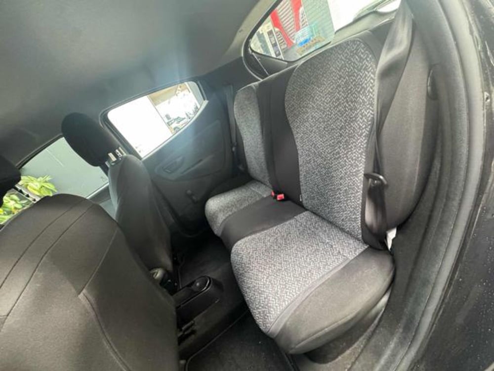 Lancia Ypsilon usata a Vercelli (17)