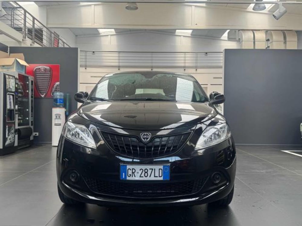 Lancia Ypsilon usata a Vercelli (2)