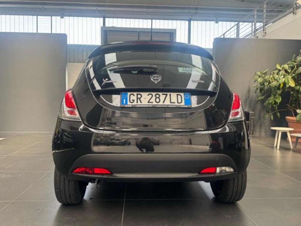 Lancia Ypsilon usata a Vercelli (6)