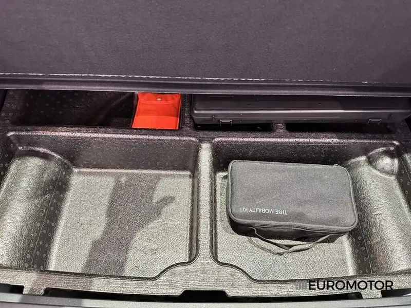 Kia Sportage usata a Bari (15)