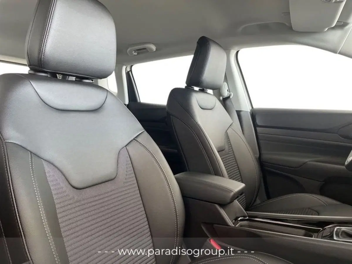 Jeep Compass nuova a Catanzaro (15)