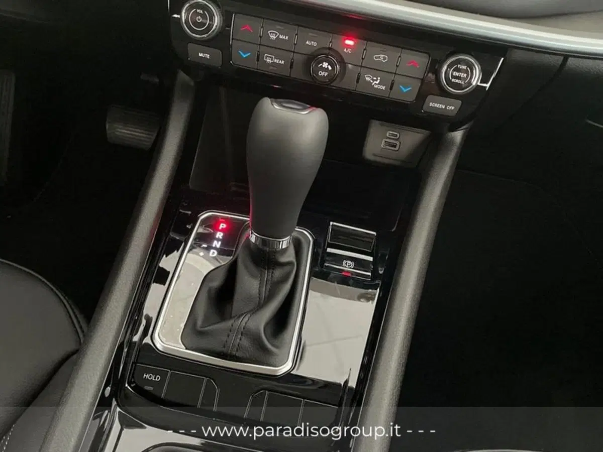 Jeep Compass nuova a Catanzaro (19)