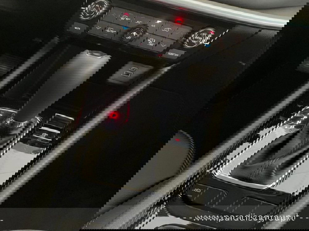 Jeep Compass nuova a Catanzaro (19)