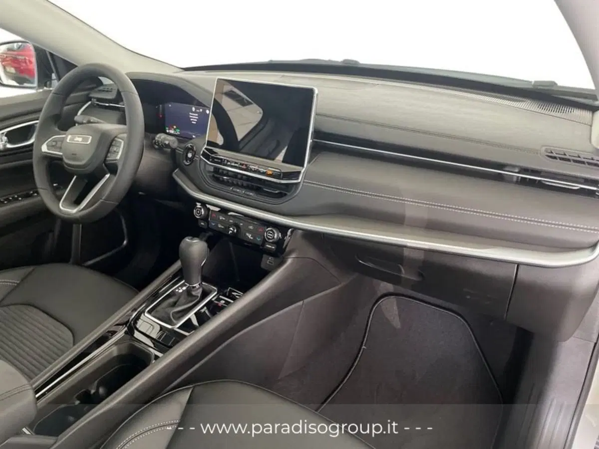 Jeep Compass nuova a Catanzaro (20)