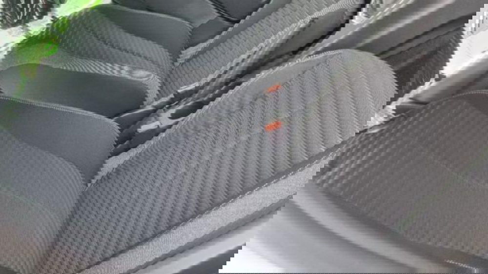 Peugeot 208 nuova a Savona (9)