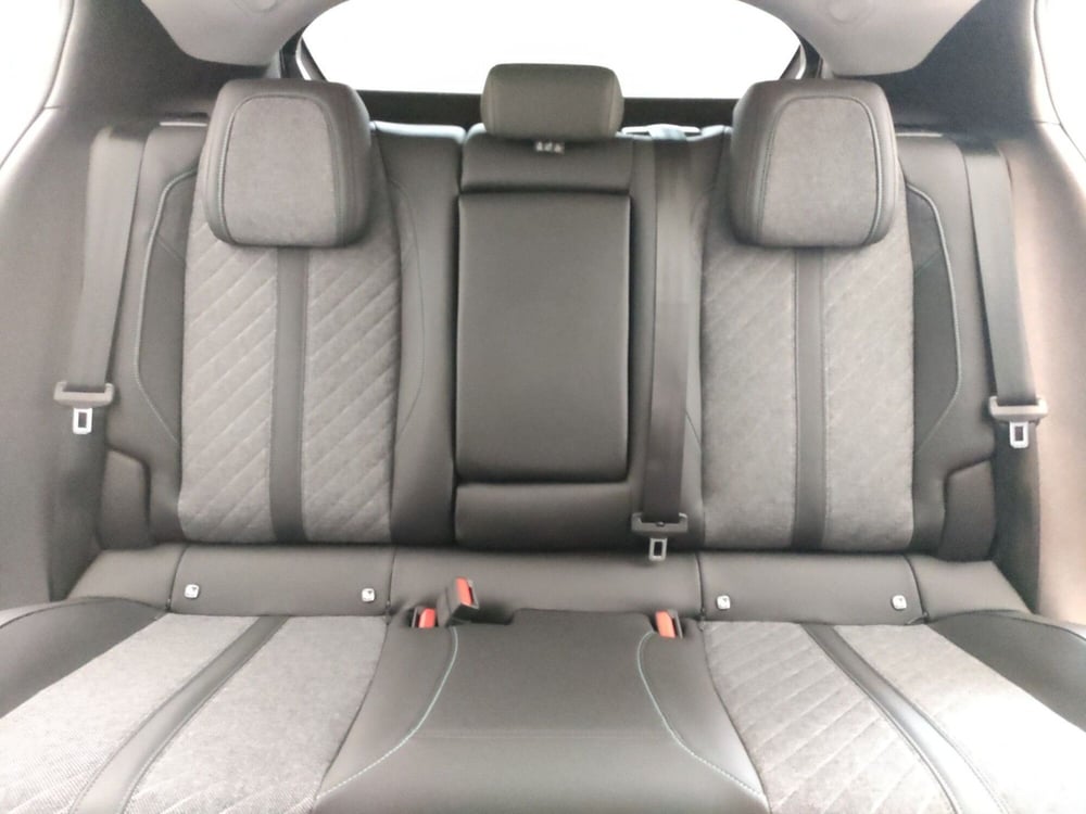 Peugeot 408 nuova a Teramo (13)