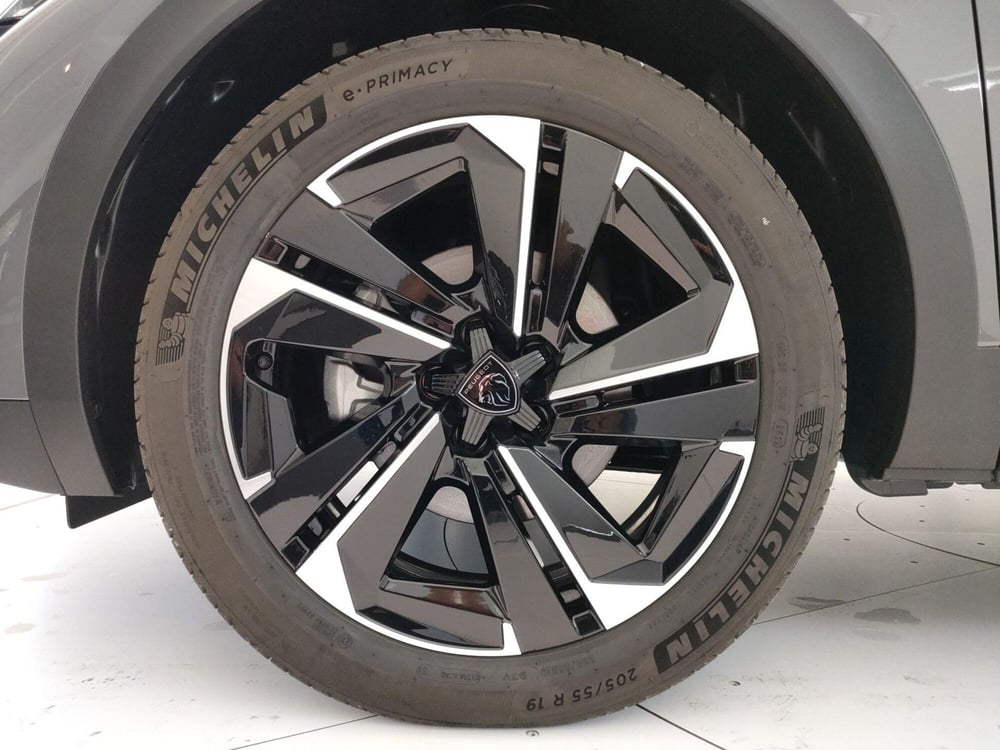Peugeot 408 nuova a Teramo (7)
