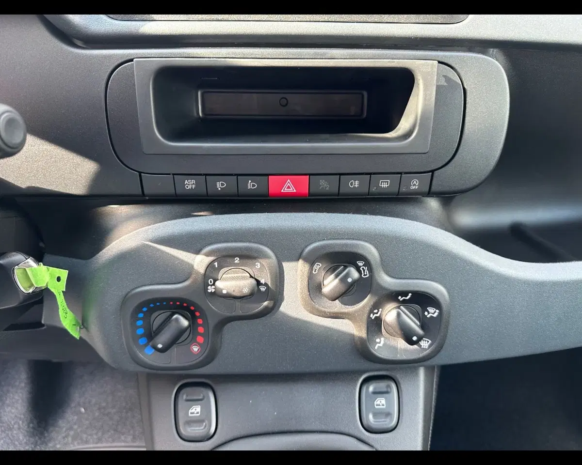 Fiat Panda Cross nuova a Treviso (20)