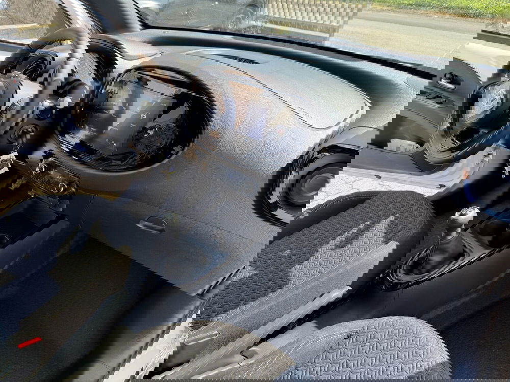 Toyota Aygo X nuova a Como (6)