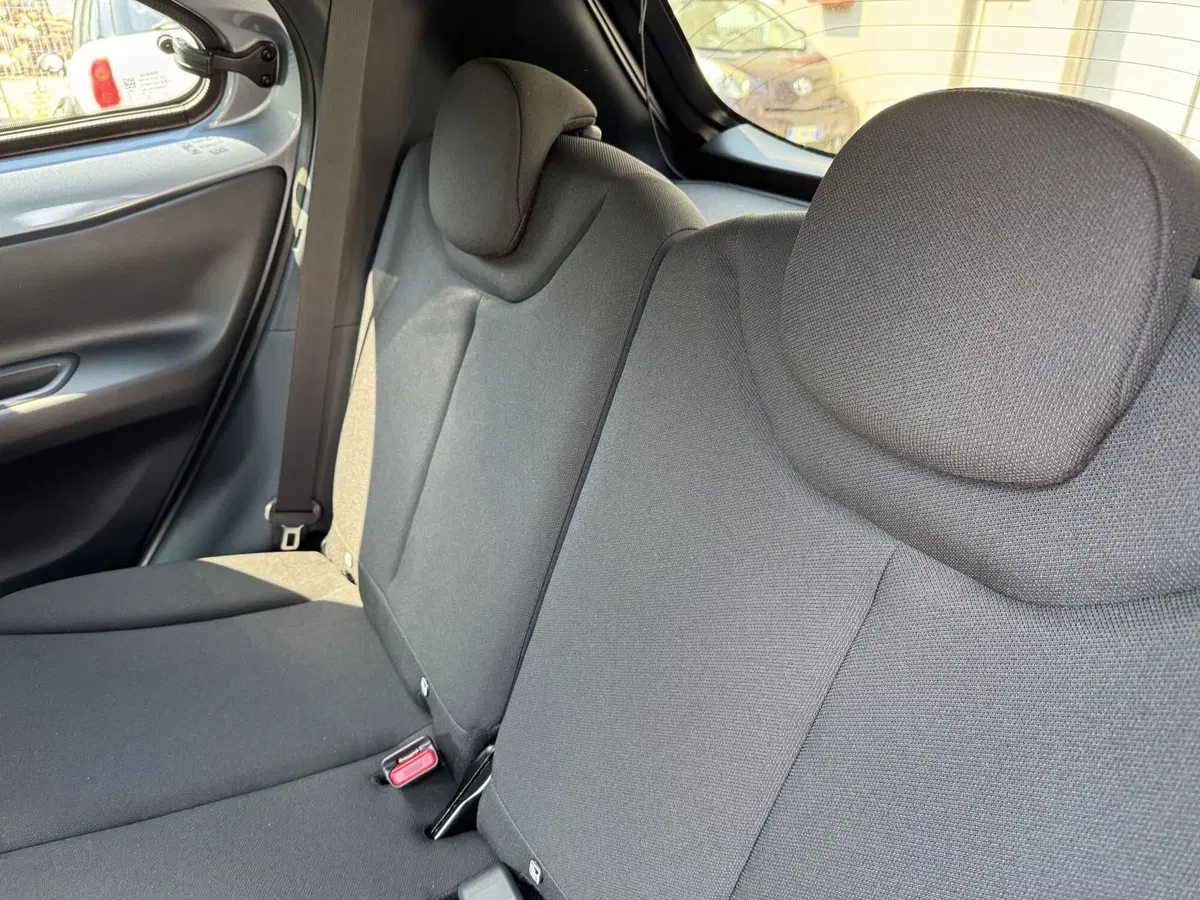 Toyota Aygo X nuova a Como (7)