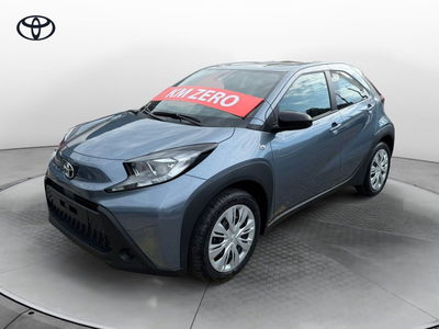 Toyota Aygo X 1.0 VVT-i 72 CV 5p. Undercover S-CVT nuova a Como