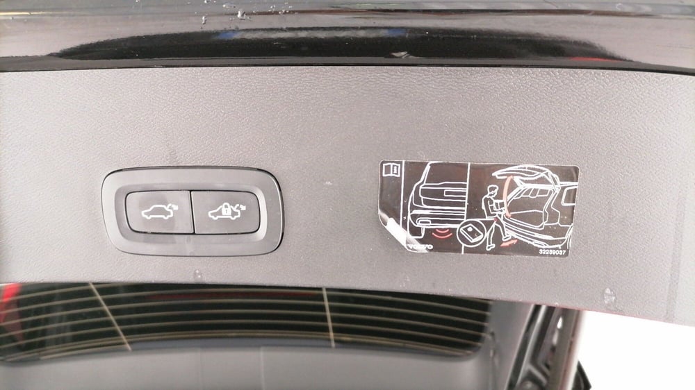 Volvo XC40 usata a Roma (11)