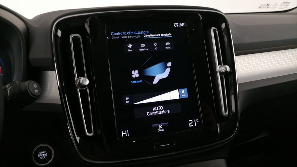 Volvo XC40 usata a Roma (17)