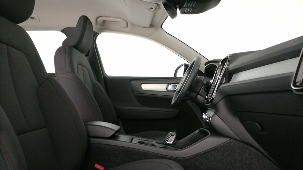 Volvo XC40 usata a Roma (6)