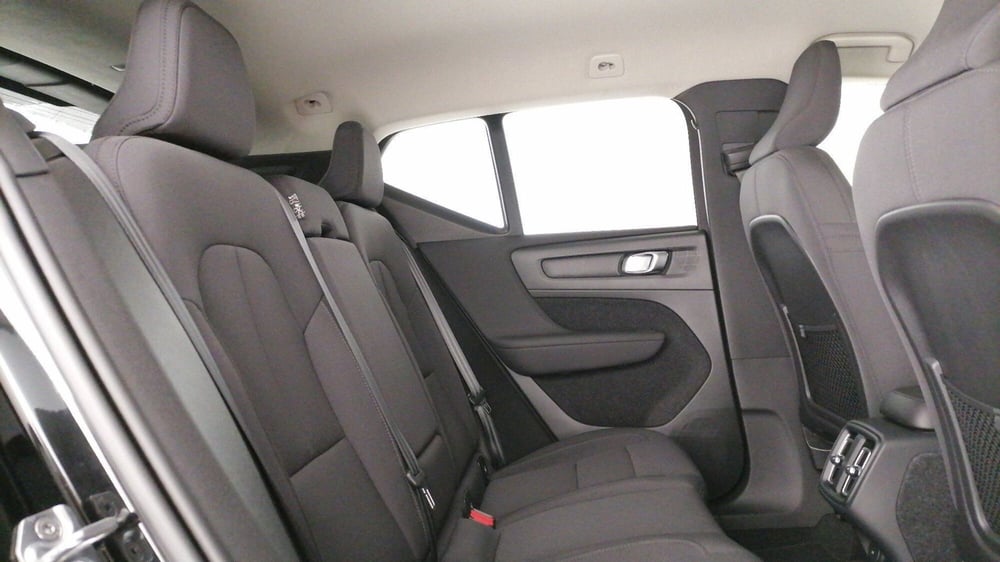 Volvo XC40 usata a Roma (8)