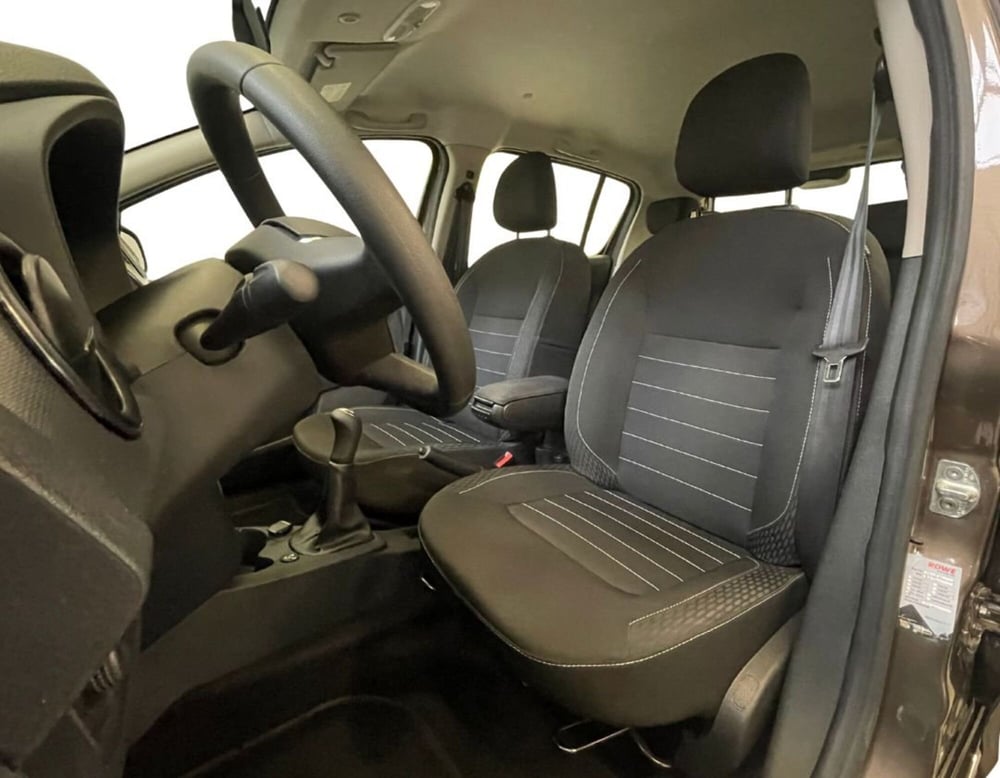 Dacia Sandero usata a Ferrara (12)