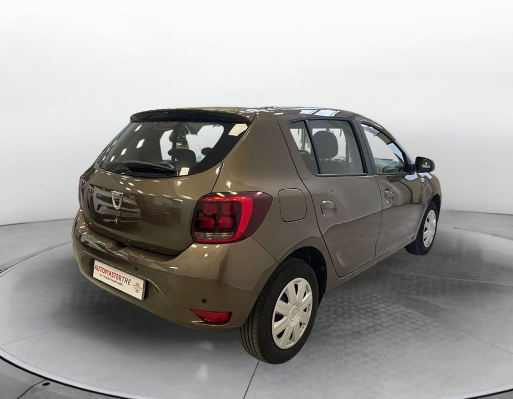 Dacia Sandero usata a Ferrara (17)