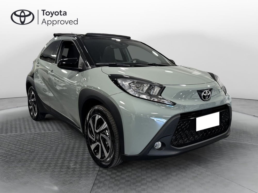 Toyota Aygo X nuova a Brescia (3)