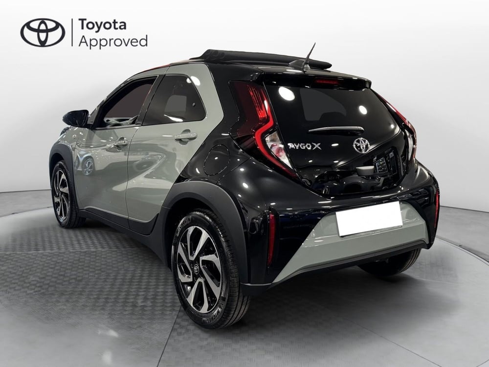 Toyota Aygo X nuova a Brescia (5)