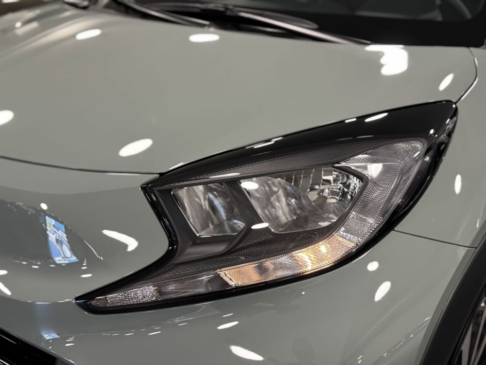 Toyota Aygo X nuova a Brescia (6)