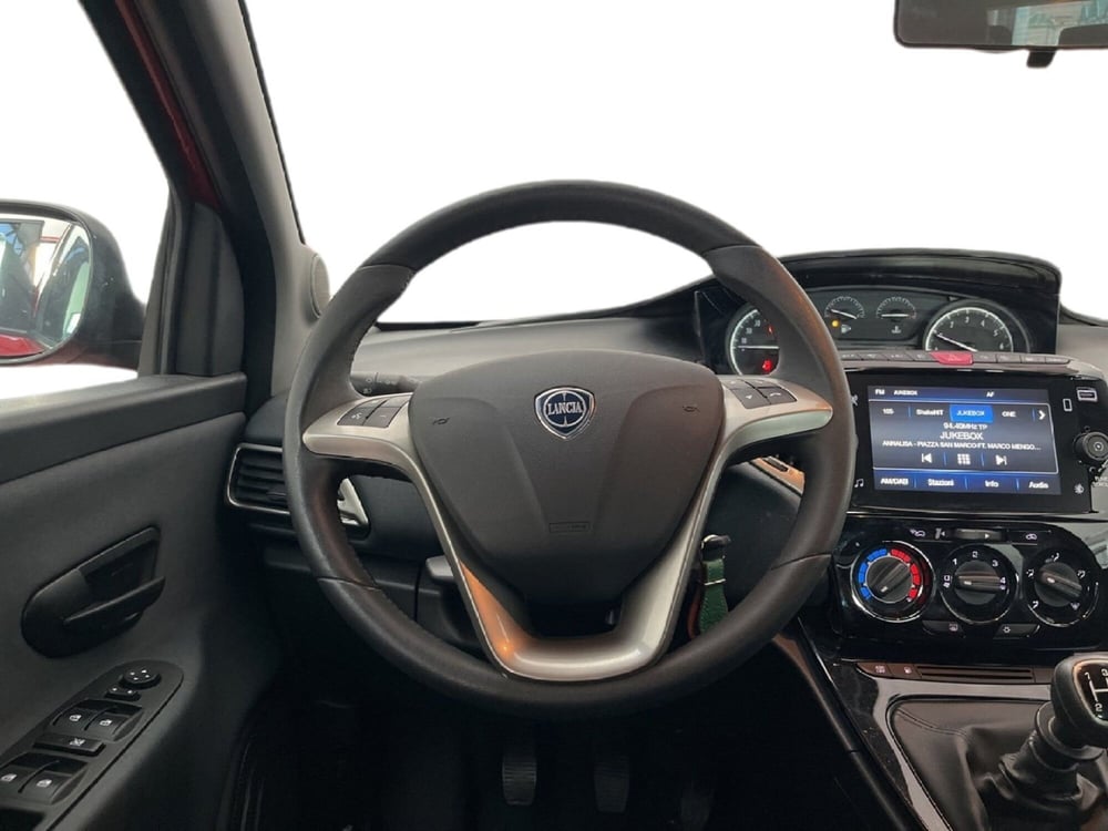 Lancia Ypsilon usata a Torino (12)
