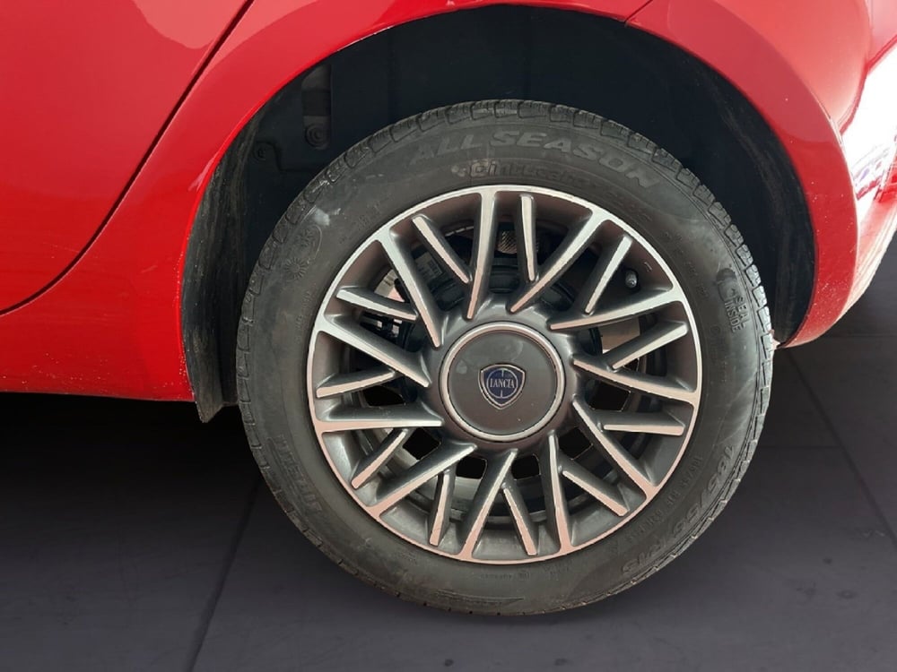 Lancia Ypsilon usata a Torino (9)