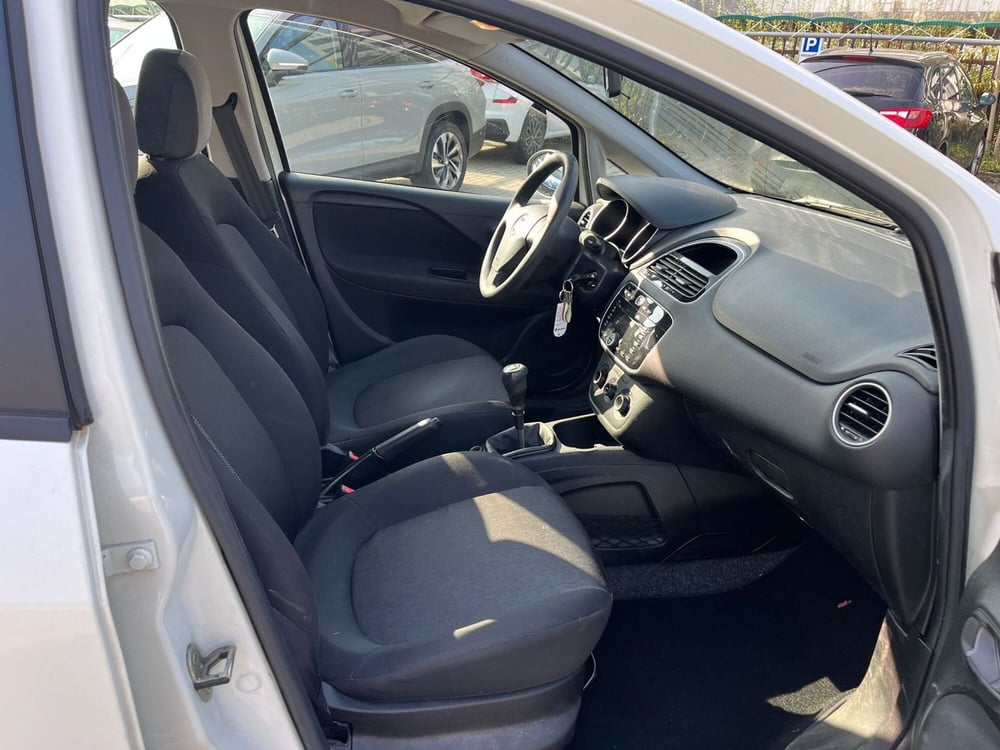 Fiat Punto usata a Milano (10)