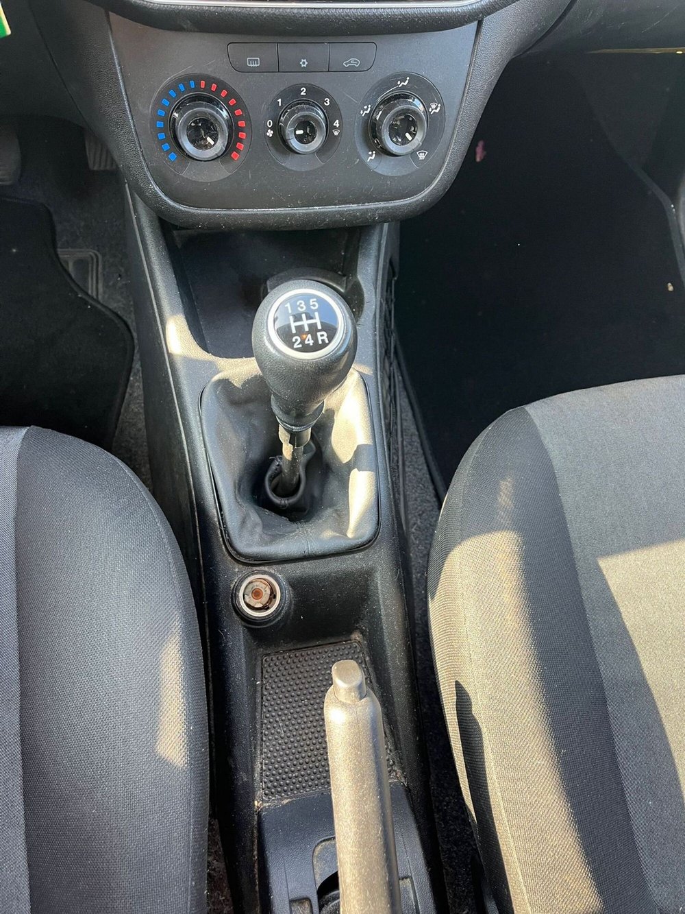 Fiat Punto usata a Milano (15)