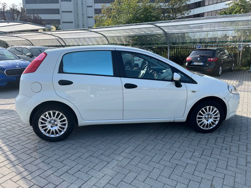 Fiat Punto usata a Milano (4)