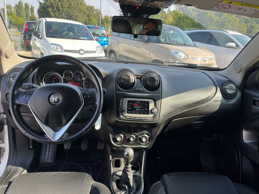 Alfa Romeo MiTo usata a Milano (15)