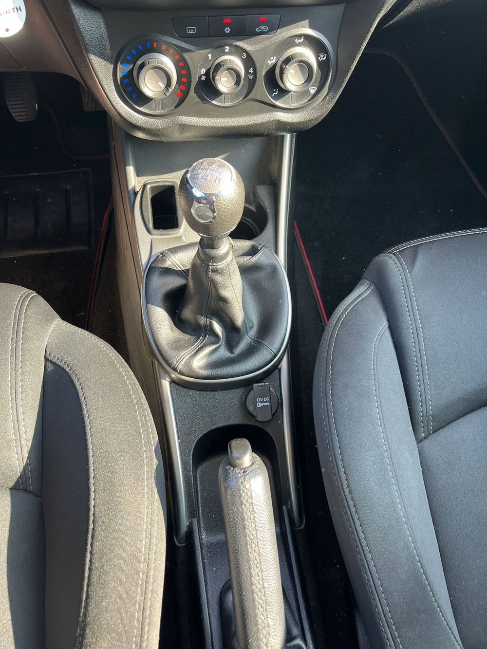 Alfa Romeo MiTo usata a Milano (17)