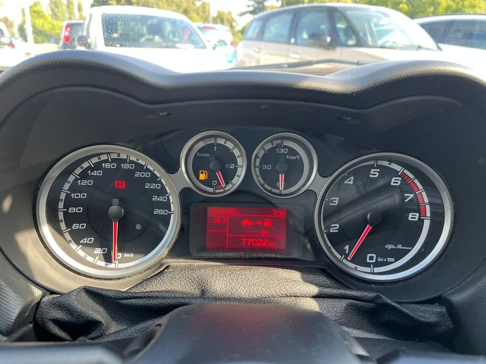 Alfa Romeo MiTo usata a Milano (19)