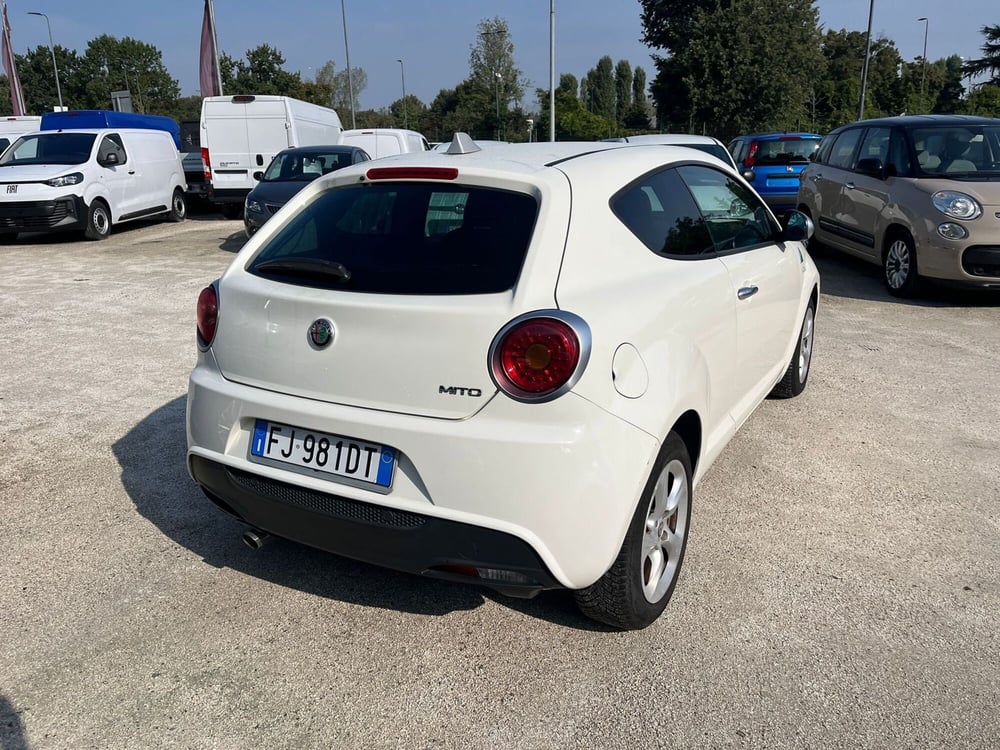 Alfa Romeo MiTo usata a Milano (7)