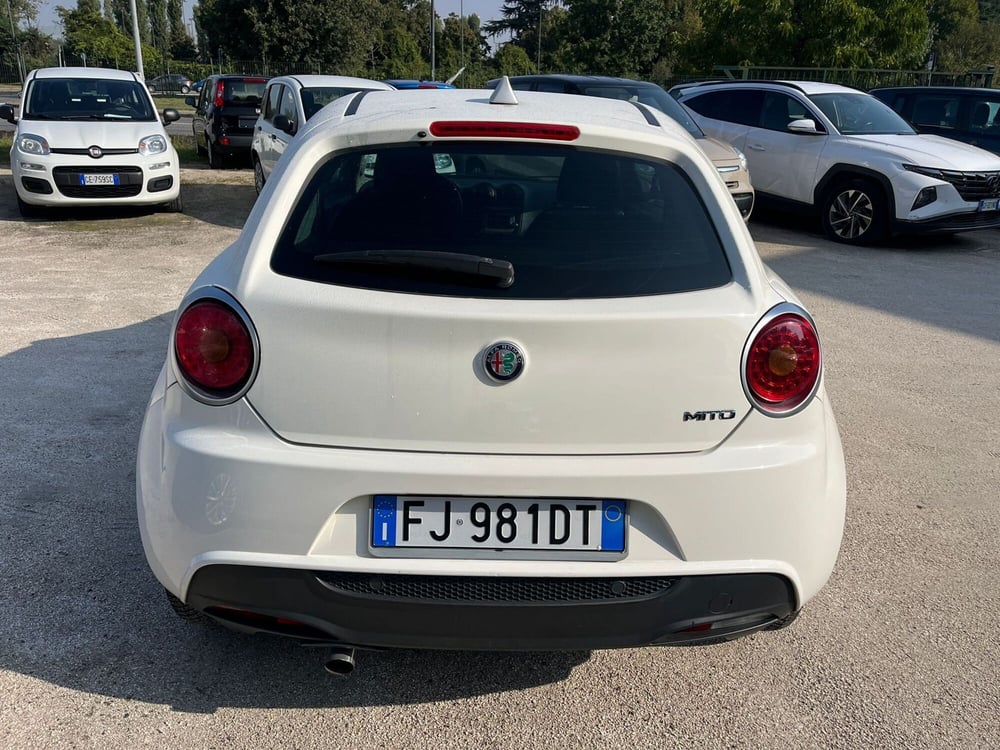 Alfa Romeo MiTo usata a Milano (8)