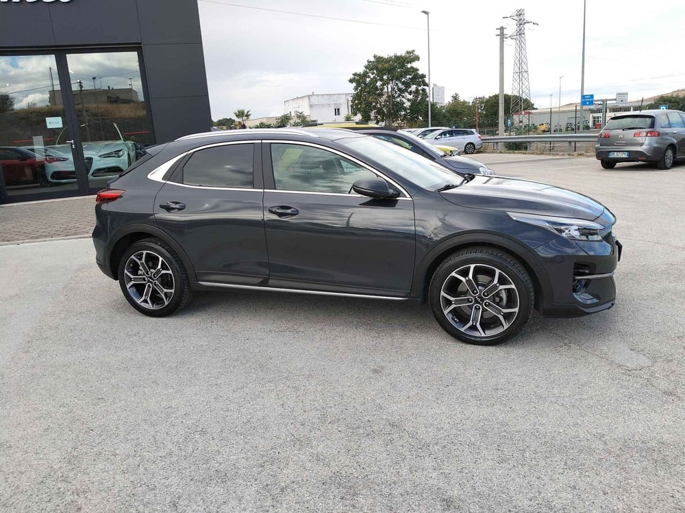 Kia XCeed usata a Matera (4)